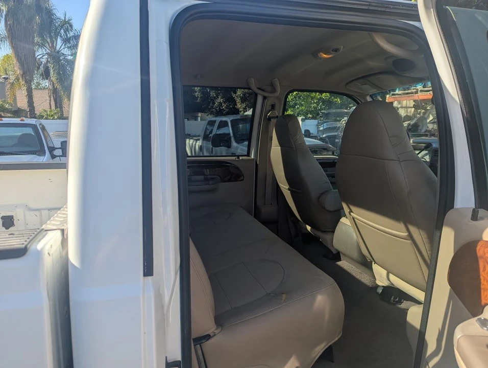 2000 Ford Super Duty 1st Gen - Image 12 of 18