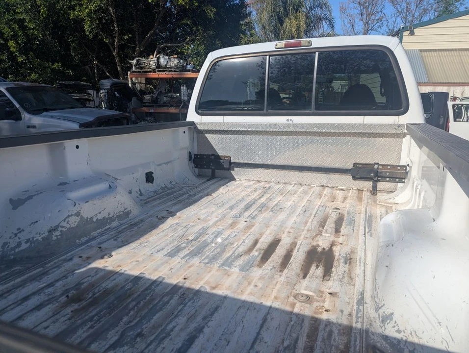 2000 Ford Super Duty 1st Gen - Image 5 of 18