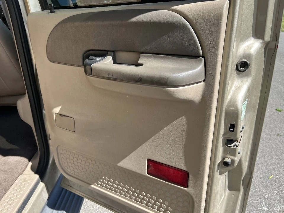 2000 Ford Super Duty 1st Gen - Image 20 of 31