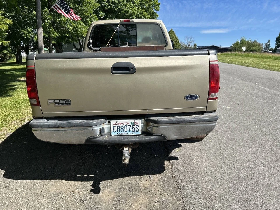 2000 Ford Super Duty 1st Gen - Image 10 of 31