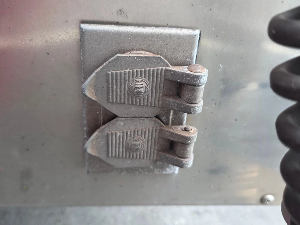 2000 Ford Super Duty 1st Gen - Image 26 of 31