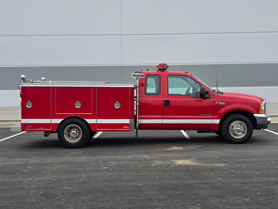 2000 Ford Super Duty 1st Gen - Image 10 of 31