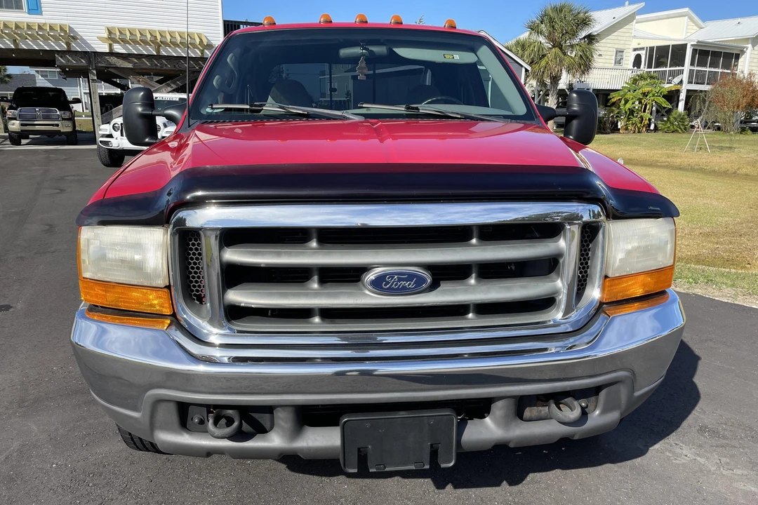 2000 Ford Super Duty 1st Gen - Image 2 of 31