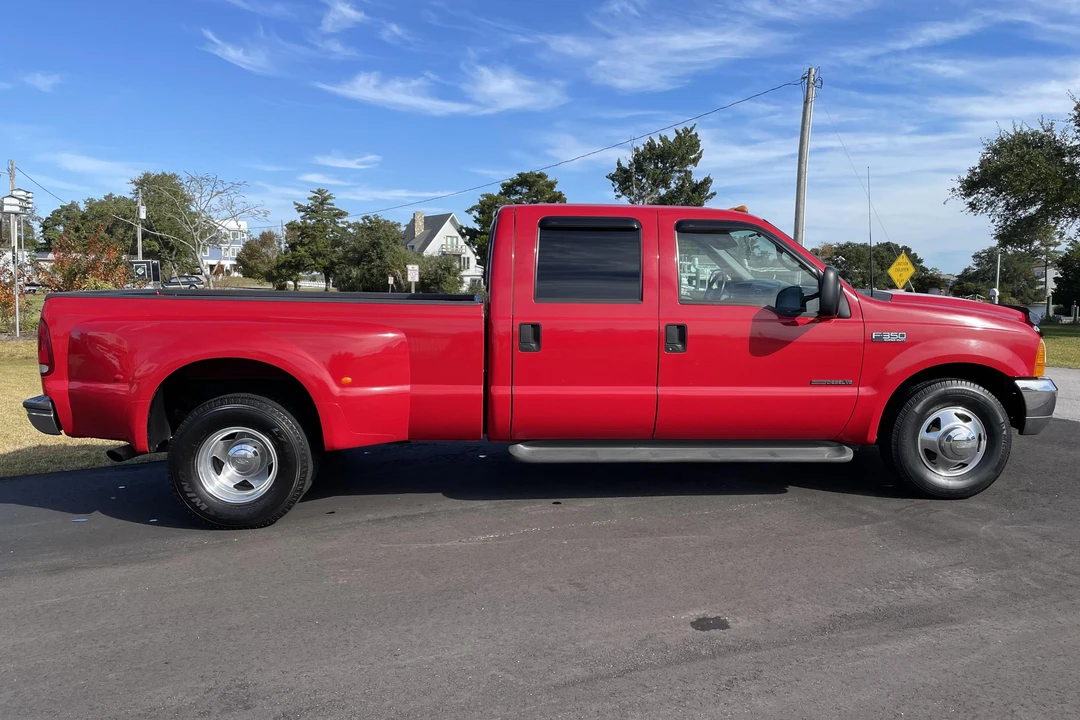 2000 Ford Super Duty 1st Gen - Image 3 of 31