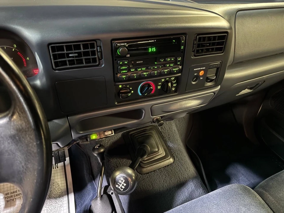 2000 Ford Super Duty 1st Gen - Image 6 of 12