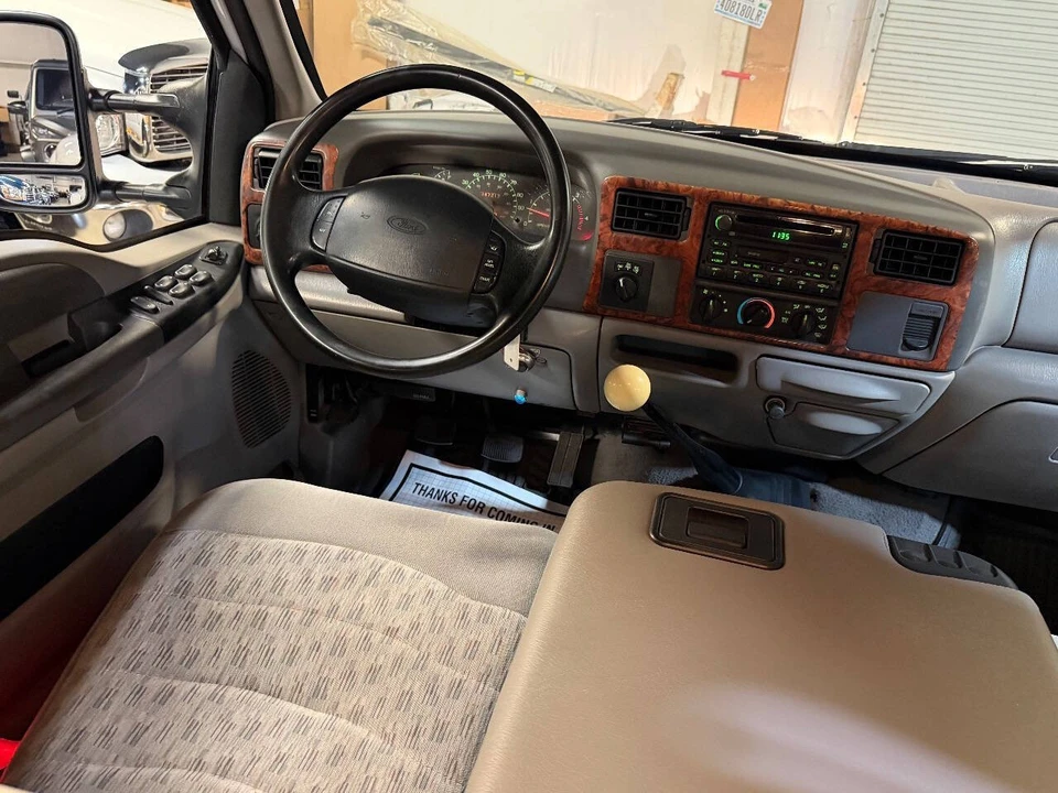 2000 Ford Super Duty 1st Gen - Image 6 of 12
