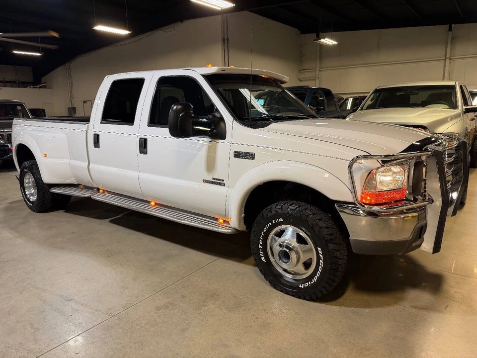 2000 Ford Super Duty 1st Gen - Image 5 of 12