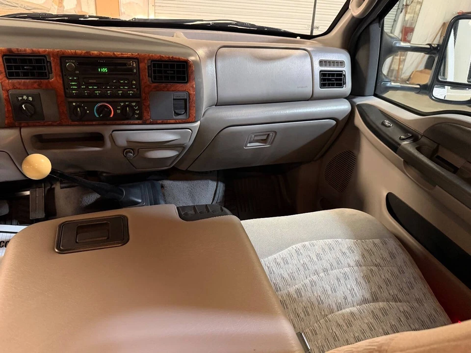 2000 Ford Super Duty 1st Gen - Image 7 of 12