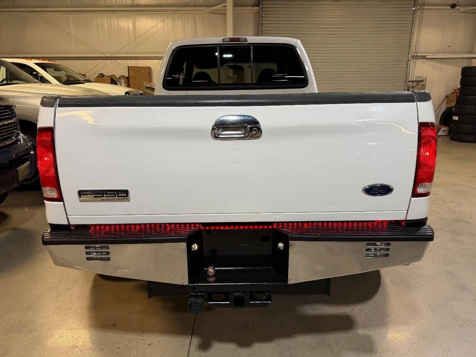 2000 Ford Super Duty 1st Gen - Image 11 of 12