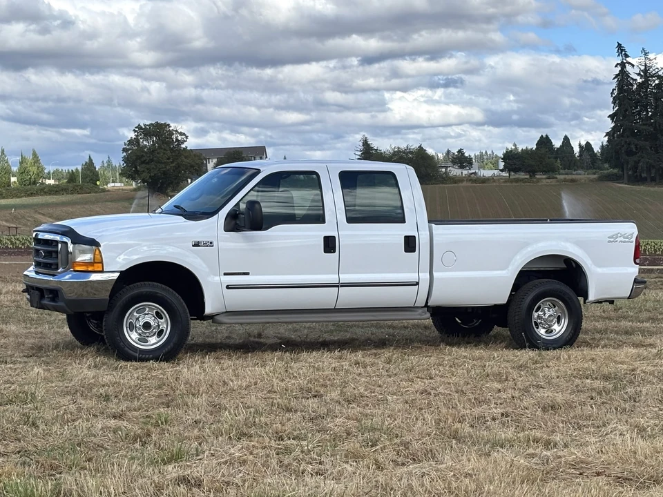 2000 Ford Super Duty 1st Gen - Image 6 of 31