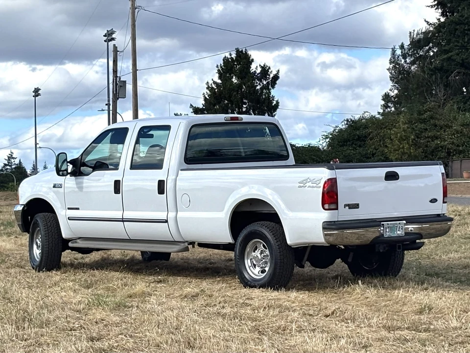 2000 Ford Super Duty 1st Gen - Image 11 of 31