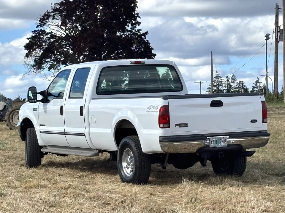 2000 Ford Super Duty 1st Gen - Image 12 of 31