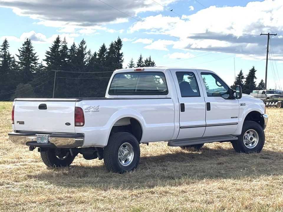2000 Ford Super Duty 1st Gen - Image 17 of 31