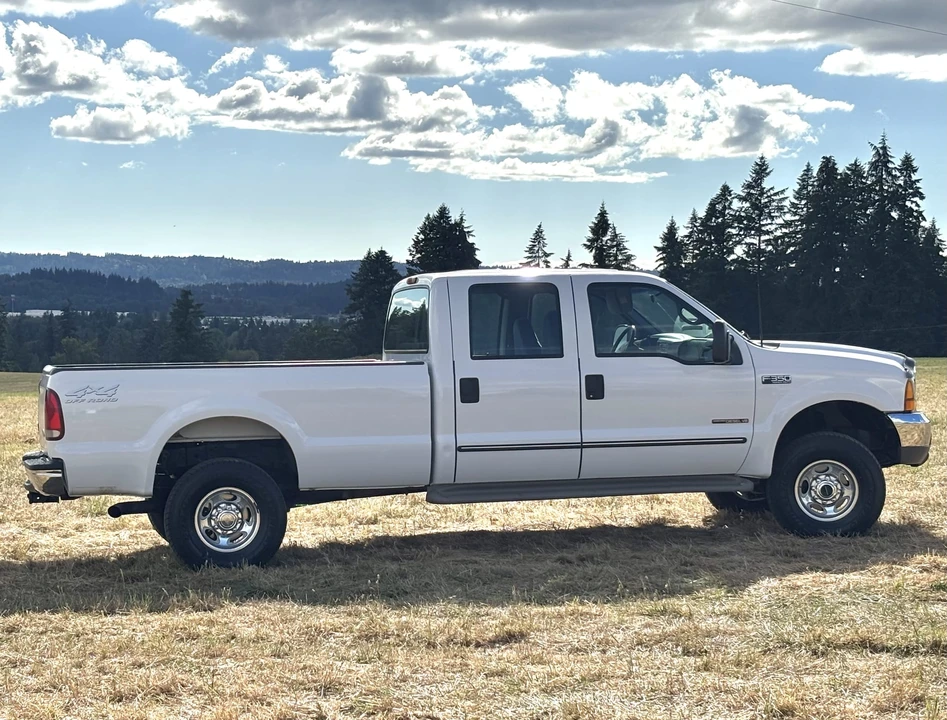 2000 Ford Super Duty 1st Gen - Image 19 of 31