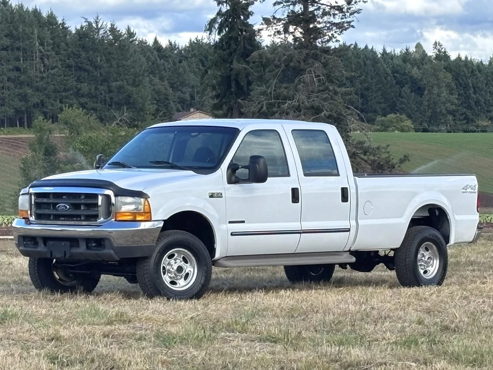 2000 Ford Super Duty 1st Gen - Image 3 of 31