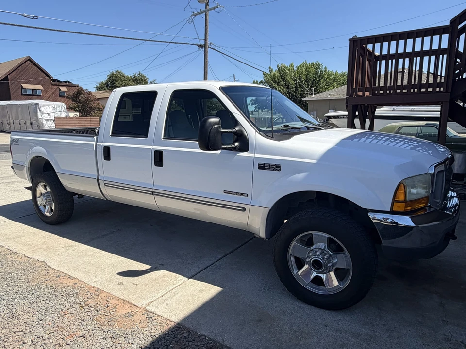 2000 Ford Super Duty 1st Gen - Image 19 of 31