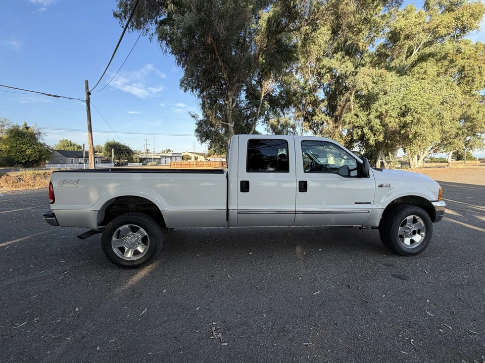 2000 Ford Super Duty 1st Gen - Image 16 of 31