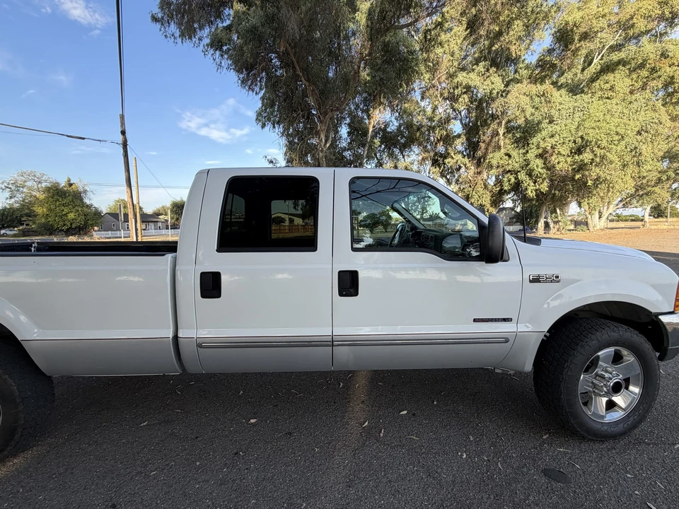 2000 Ford Super Duty 1st Gen - Image 26 of 31