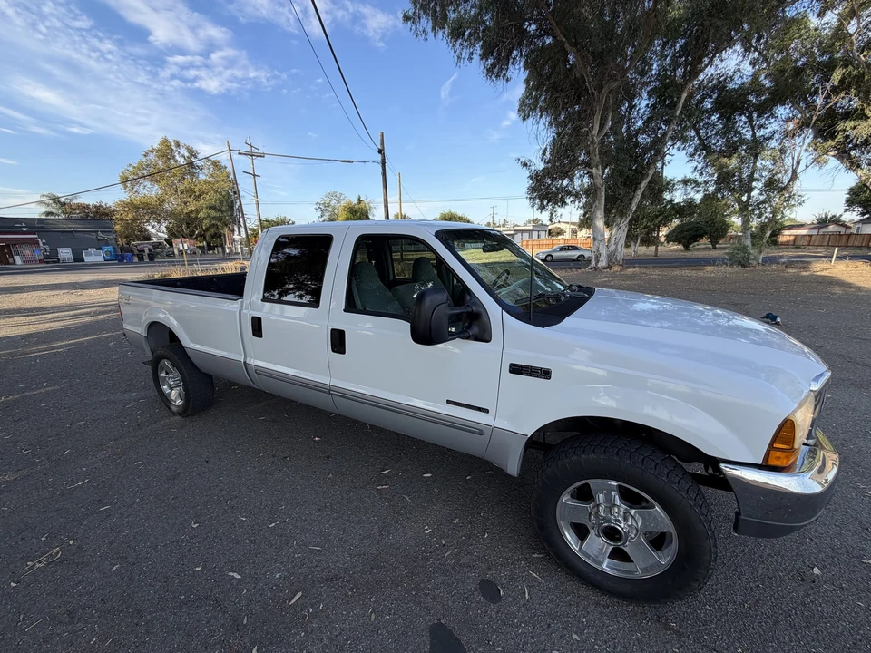 2000 Ford Super Duty 1st Gen - Image 18 of 31