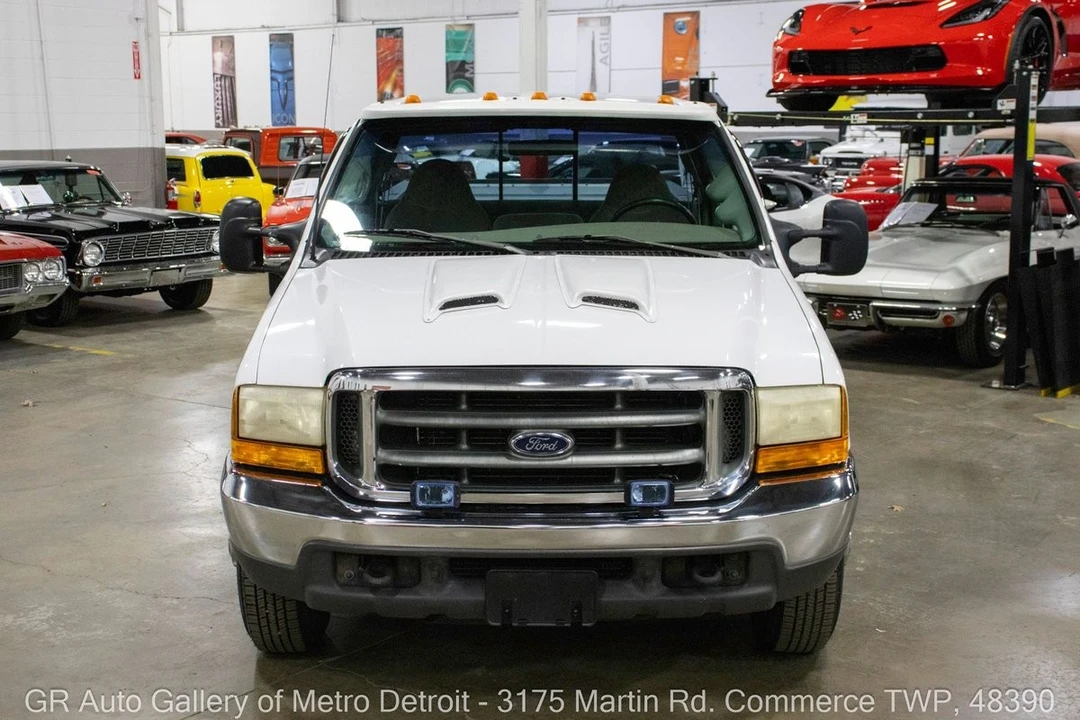 2000 Ford Super Duty 1st Gen - Image 11 of 12