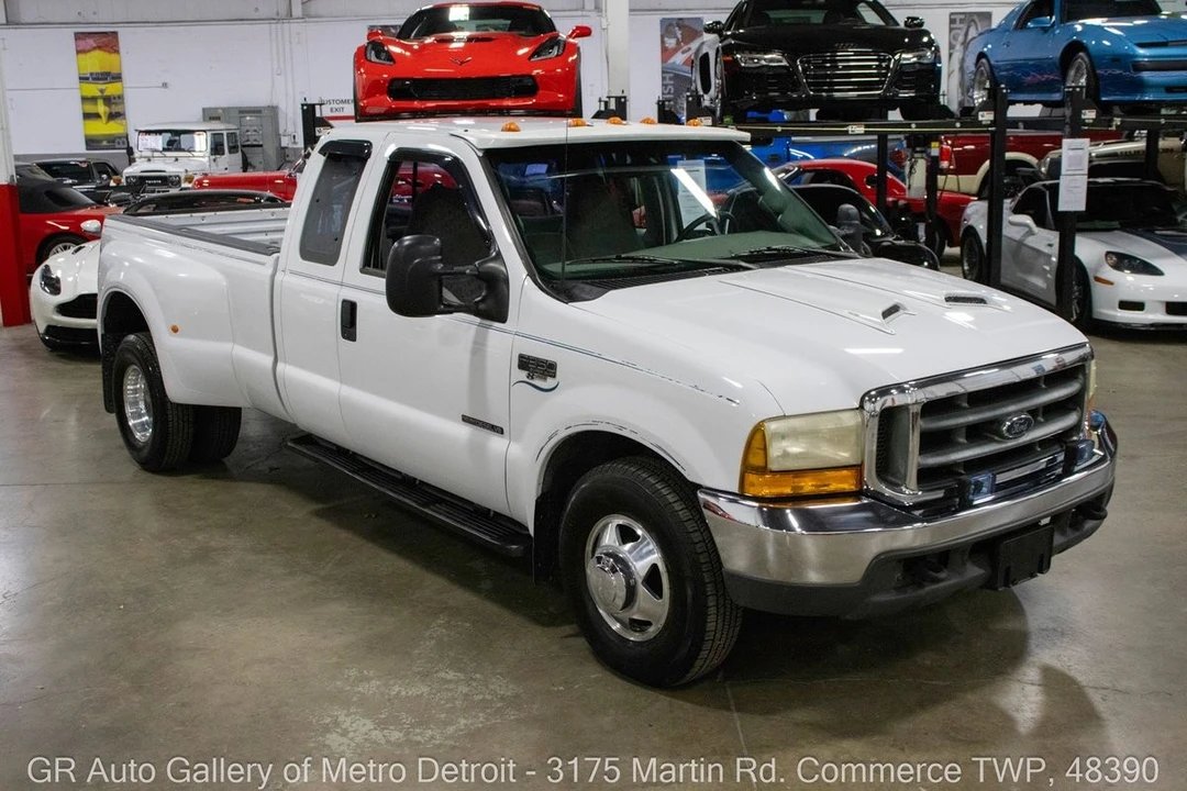 2000 Ford Super Duty 1st Gen - Image 9 of 12