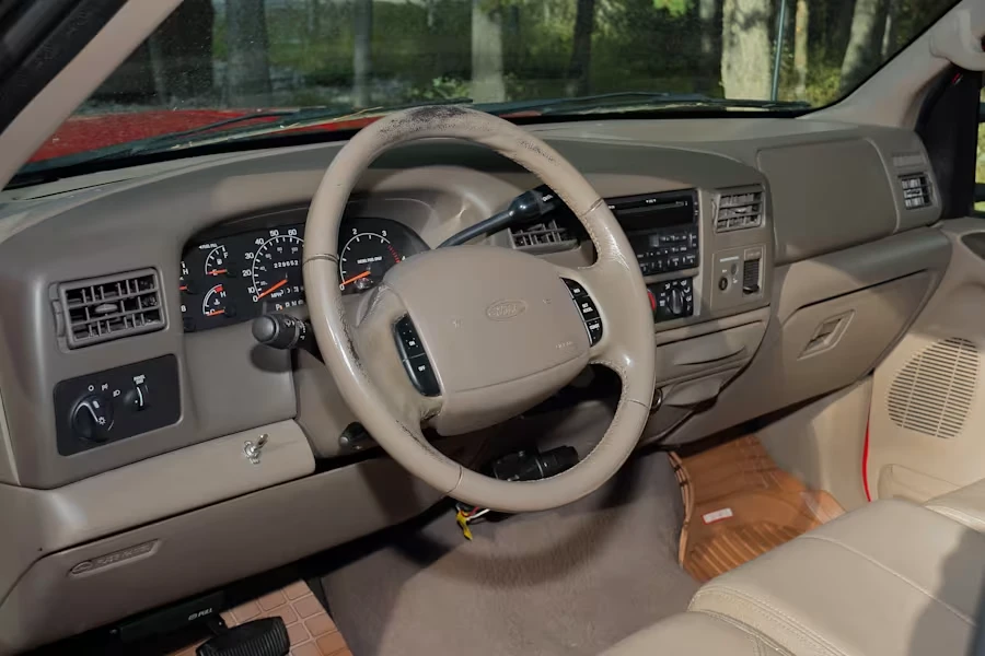 2000 Ford Super Duty 1st Gen - Image 14 of 26