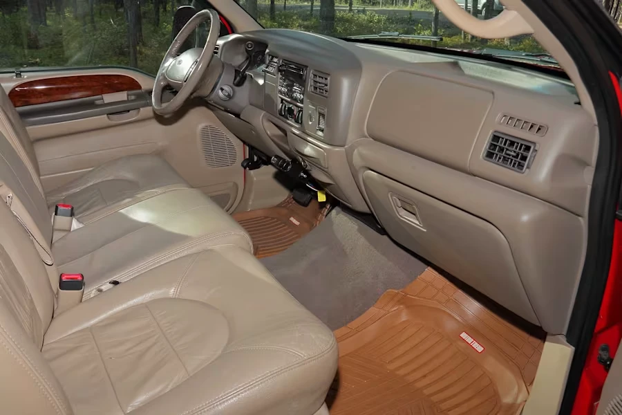 2000 Ford Super Duty 1st Gen - Image 13 of 26