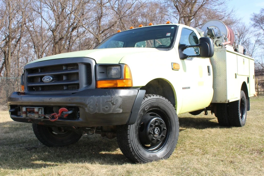 2000 Ford Super Duty 1st Gen - Image 11 of 12