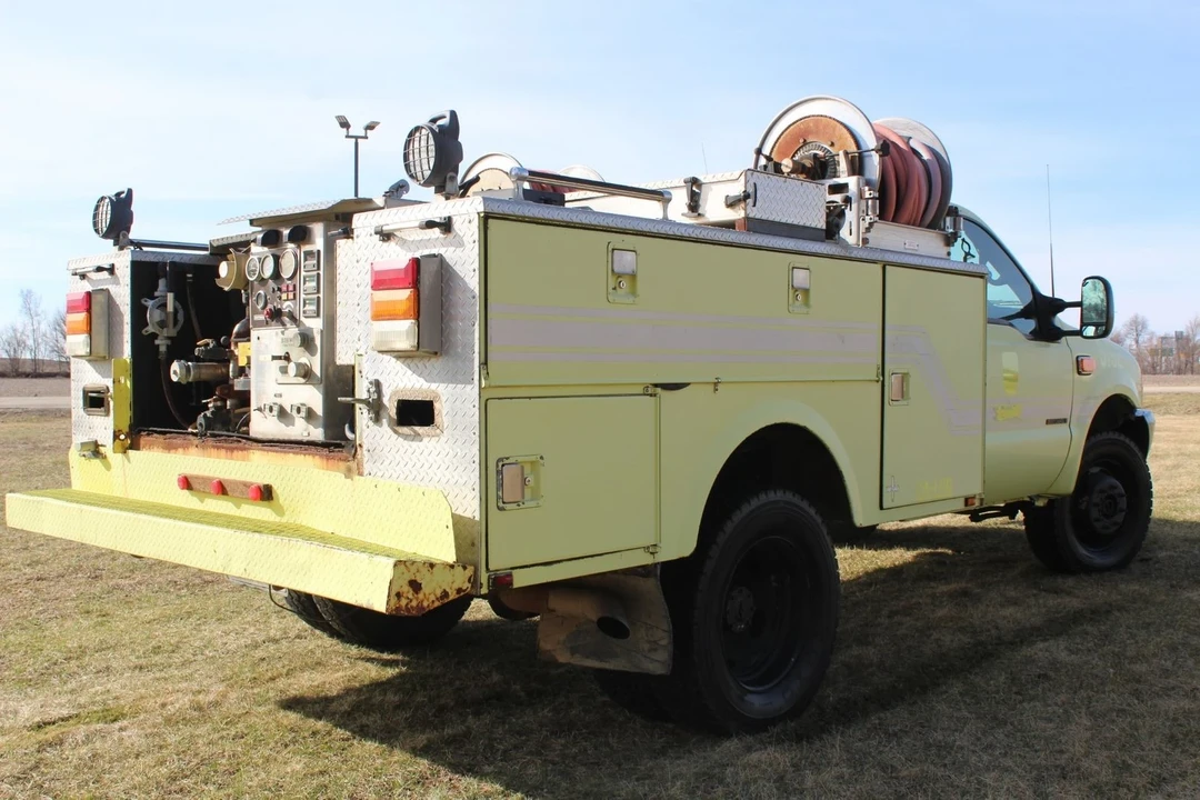 2000 Ford Super Duty 1st Gen - Image 5 of 12