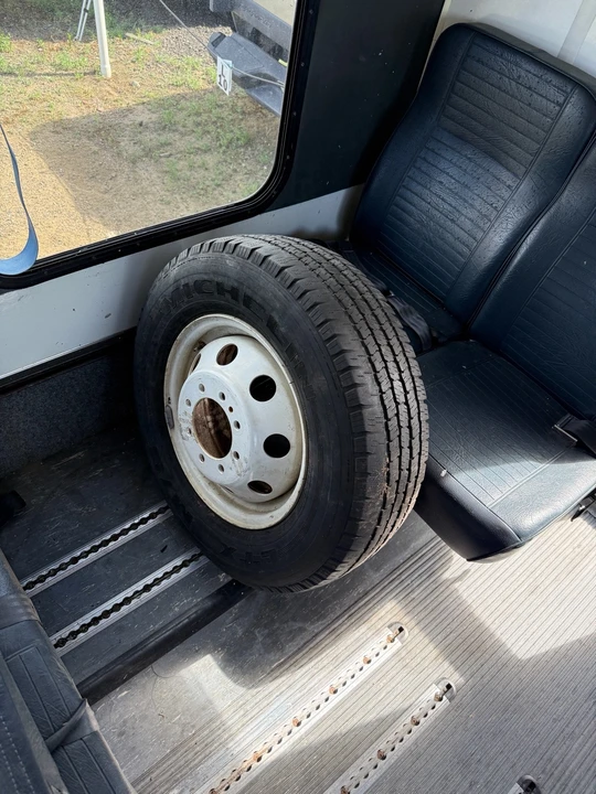 2000 Ford Super Duty 1st Gen - Image 8 of 20