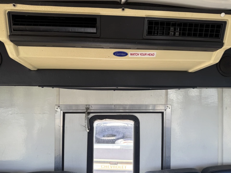 2000 Ford Super Duty 1st Gen - Image 10 of 20