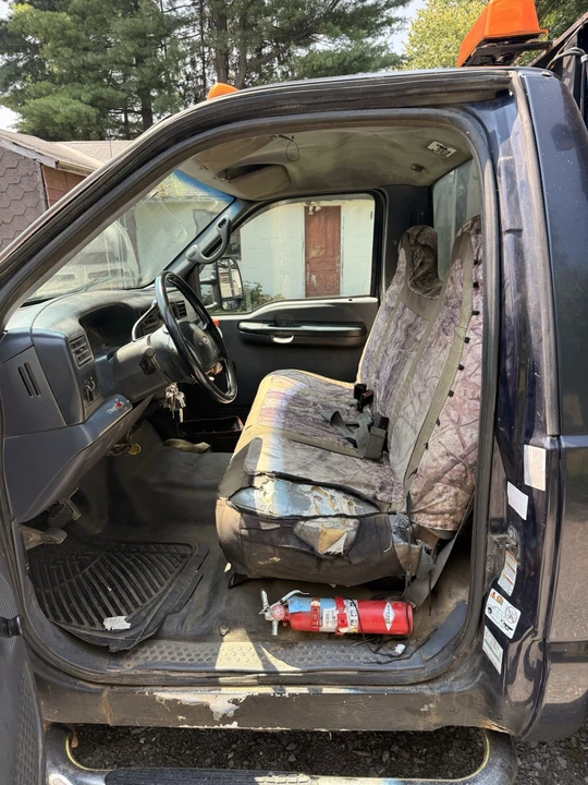 2000 Ford Super Duty 1st Gen - Image 3 of 7