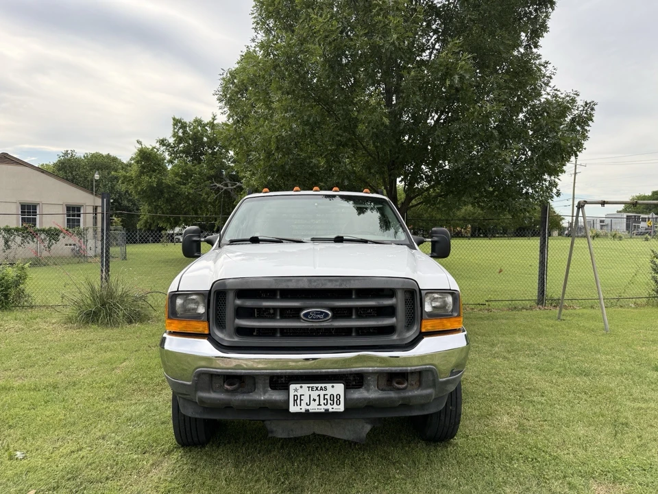 2000 Ford Super Duty 1st Gen - Image 2 of 8
