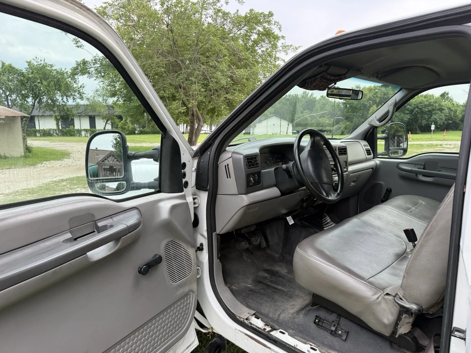 2000 Ford Super Duty 1st Gen - Image 4 of 8