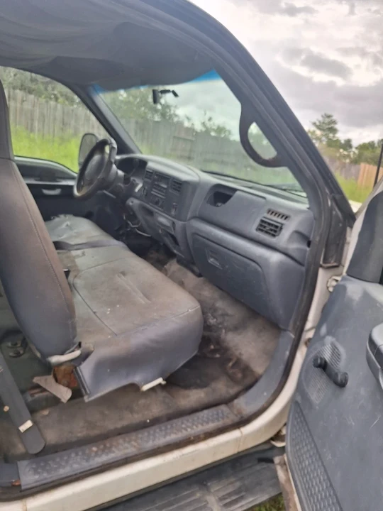 2000 Ford Super Duty 1st Gen - Image 5 of 11