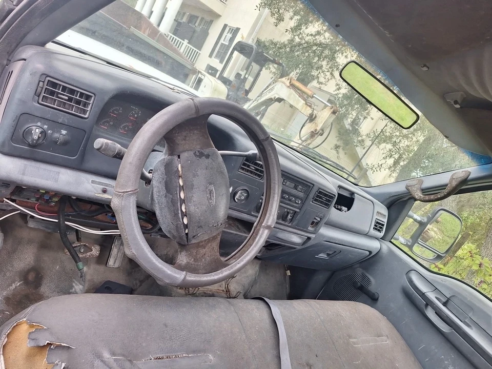 2000 Ford Super Duty 1st Gen - Image 6 of 11