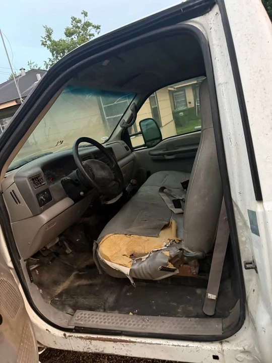 2000 Ford Super Duty 1st Gen - Image 4 of 12