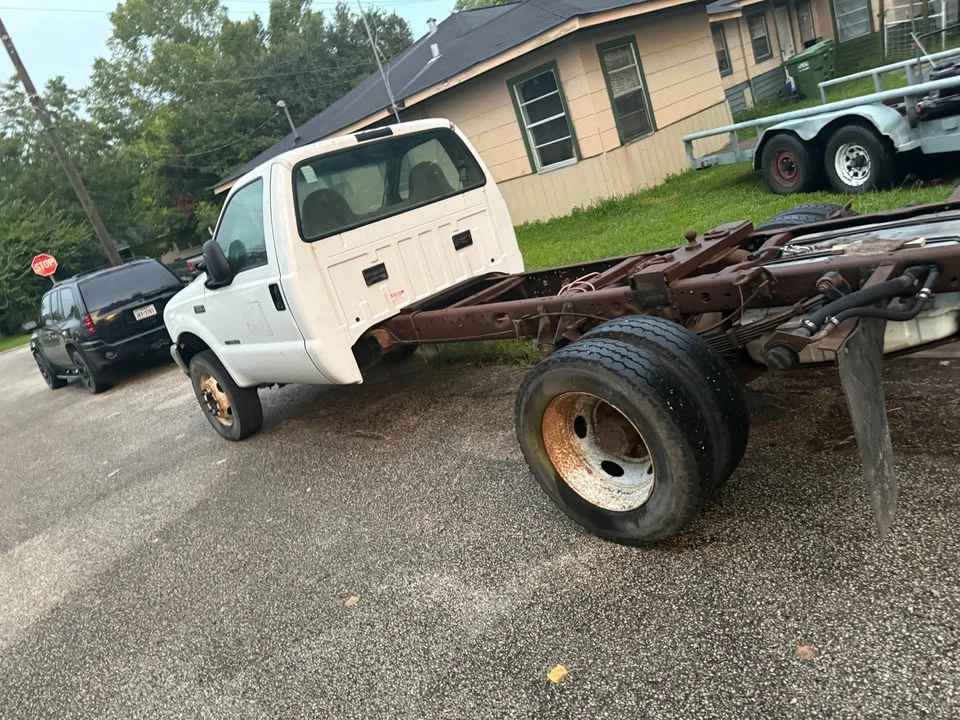 2000 Ford Super Duty 1st Gen - Image 5 of 12