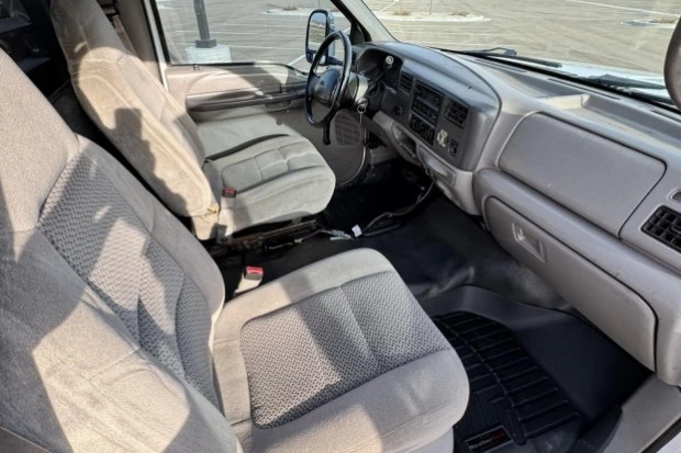 2000 Ford Super Duty 1st Gen - Image 4 of 7
