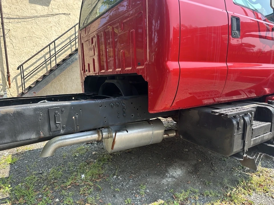 2000 Ford Super Duty 1st Gen - Image 3 of 10