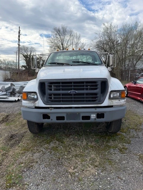 2000 Ford F-Series - Image 2 of 11