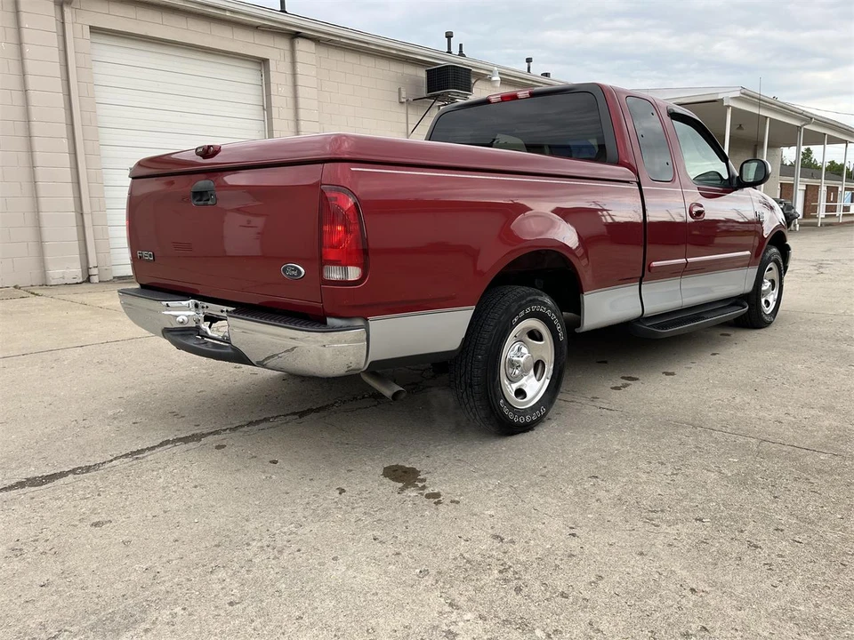 2000 Ford F-150 10th Gen - Image 3 of 31