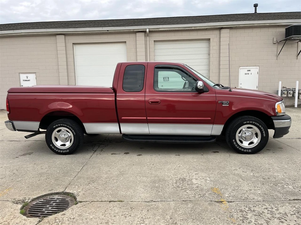2000 Ford F-150 10th Gen - Image 5 of 31