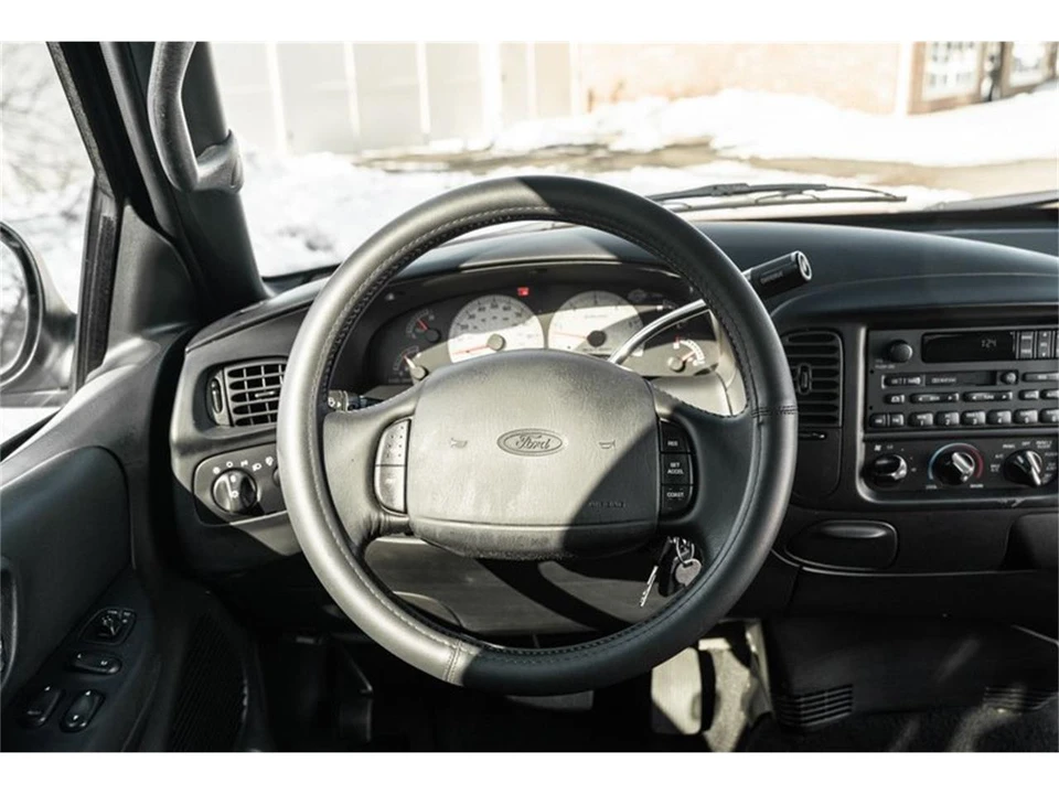 2000 Ford F-150 10th Gen - Image 27 of 31