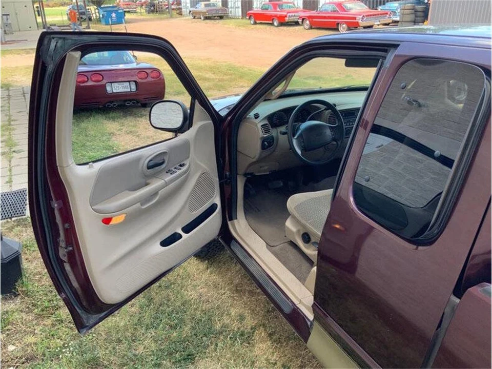 2000 Ford F-150 10th Gen - Image 18 of 31