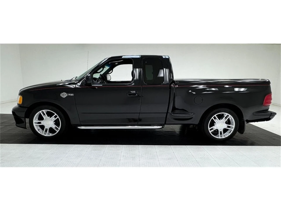 2000 Ford F-150 10th Gen - Image 2 of 31