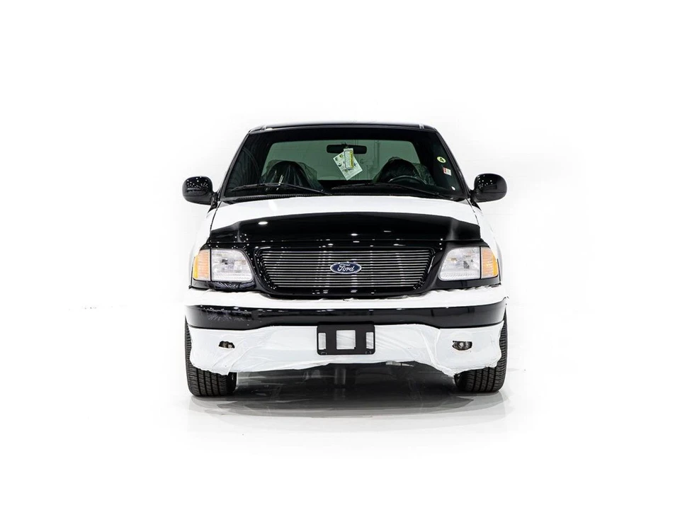2000 Ford F-150 10th Gen - Image 2 of 31