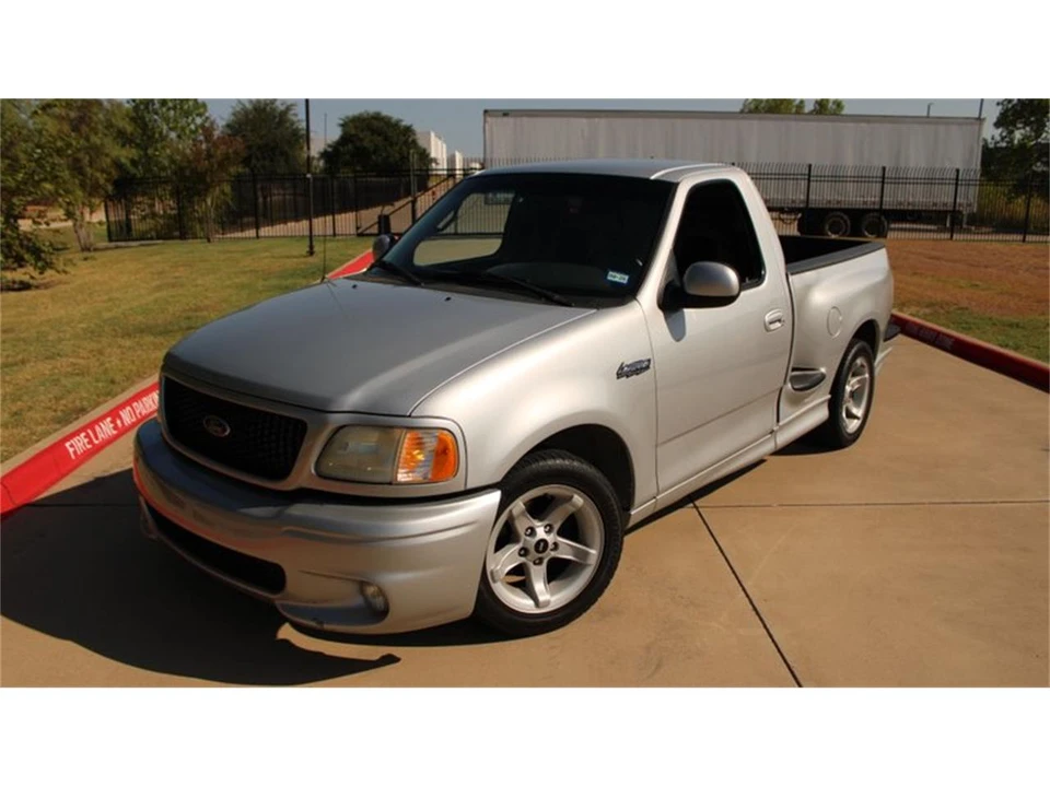 2000 Ford F-150 10th Gen - Image 2 of 31