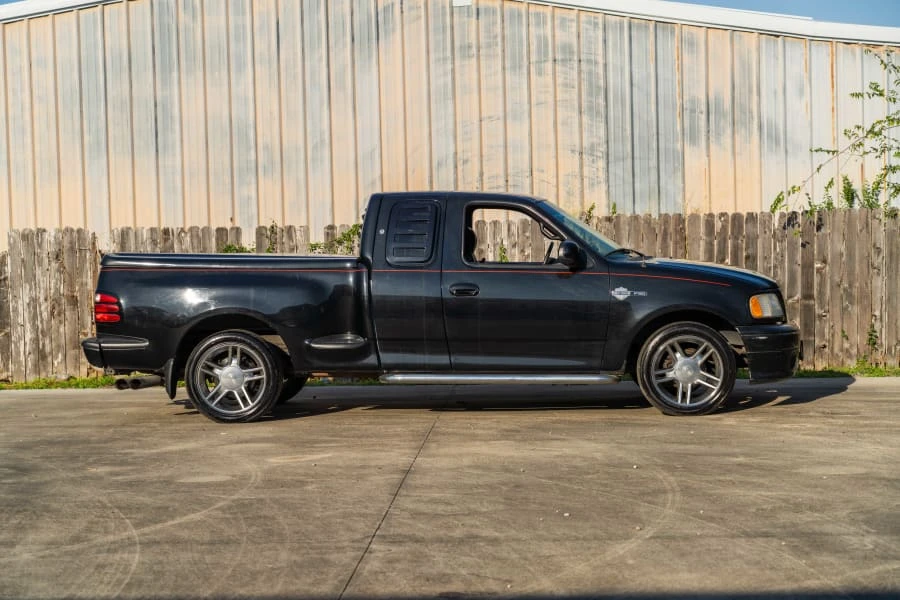 2000 Ford F-150 10th Gen - Image 2 of 18
