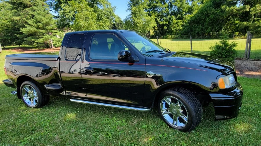 2000 Ford F-150 10th Gen - Image 2 of 10